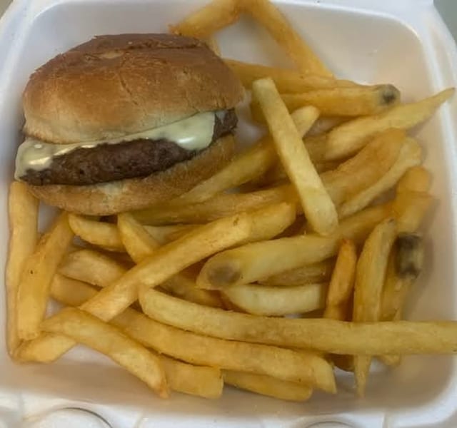 Cheeseburger Combo.